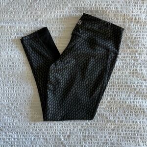 Lululemon capris leggings
